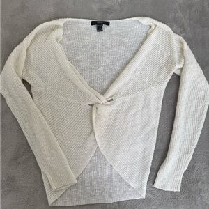 Forever 21 V-Neck Sweater Lightweight Knit